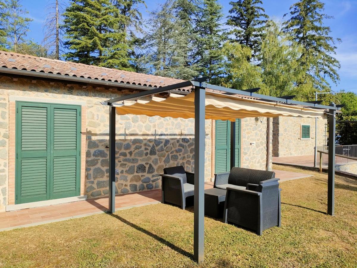 Agriturismo Borgo Biaia Camporgiano ภายนอก รูปภาพ