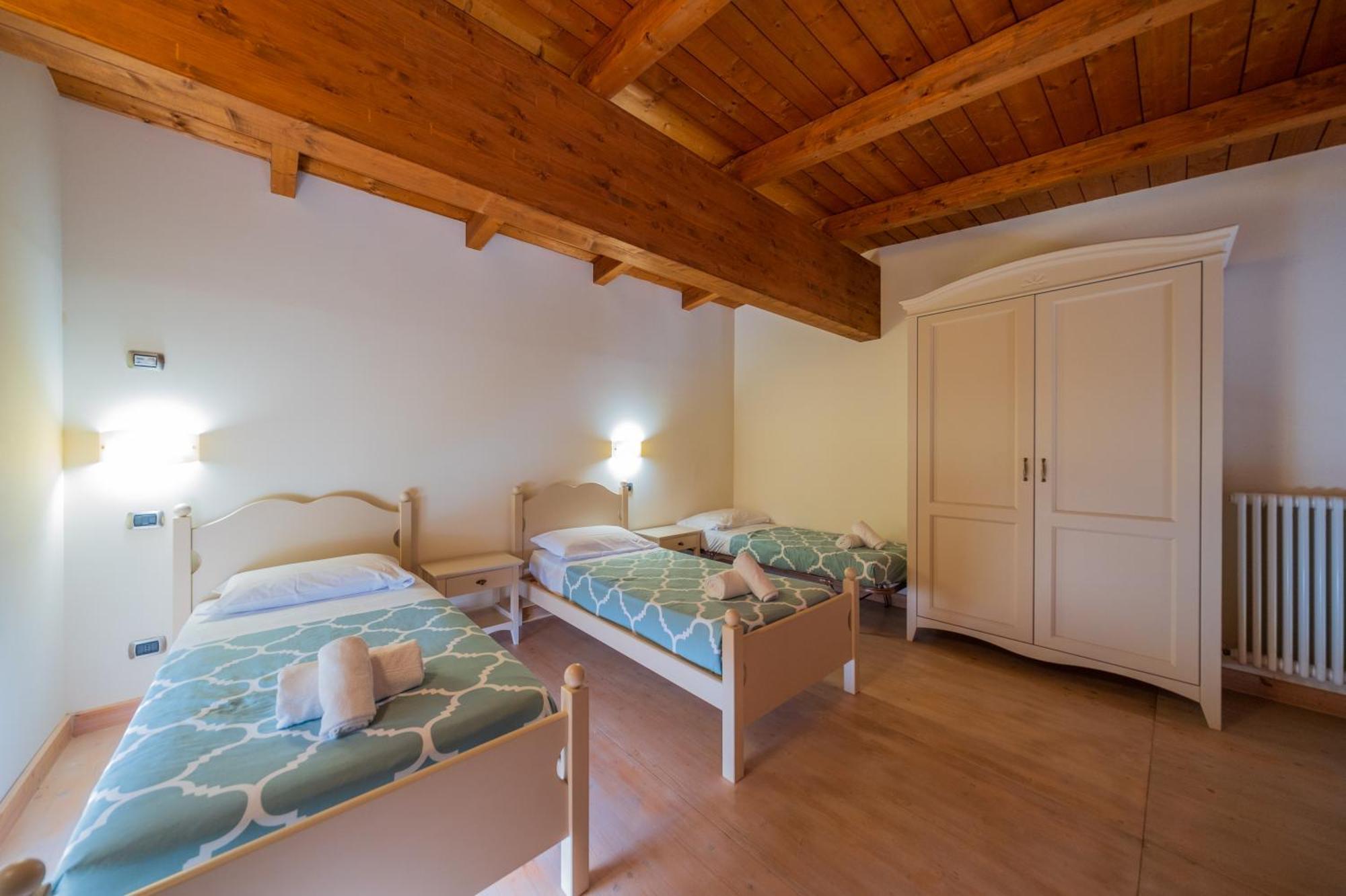Agriturismo Borgo Biaia Camporgiano ภายนอก รูปภาพ