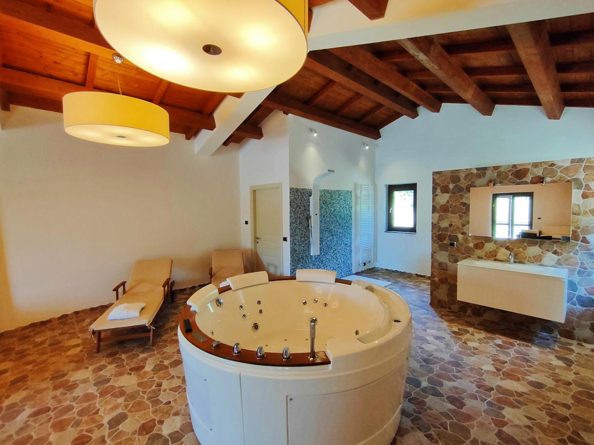 Agriturismo Borgo Biaia Camporgiano ห้อง รูปภาพ
