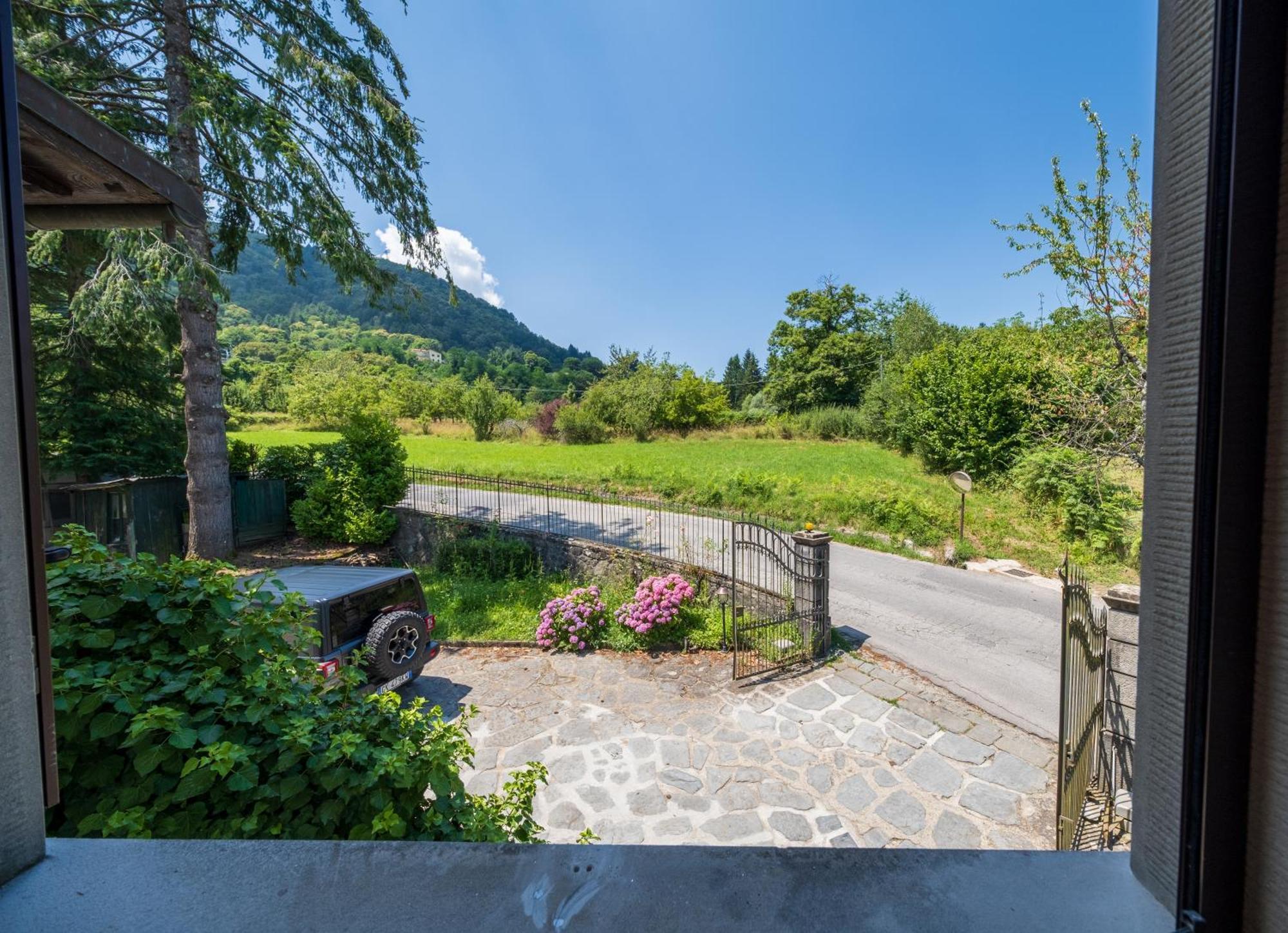 Agriturismo Borgo Biaia Camporgiano ภายนอก รูปภาพ