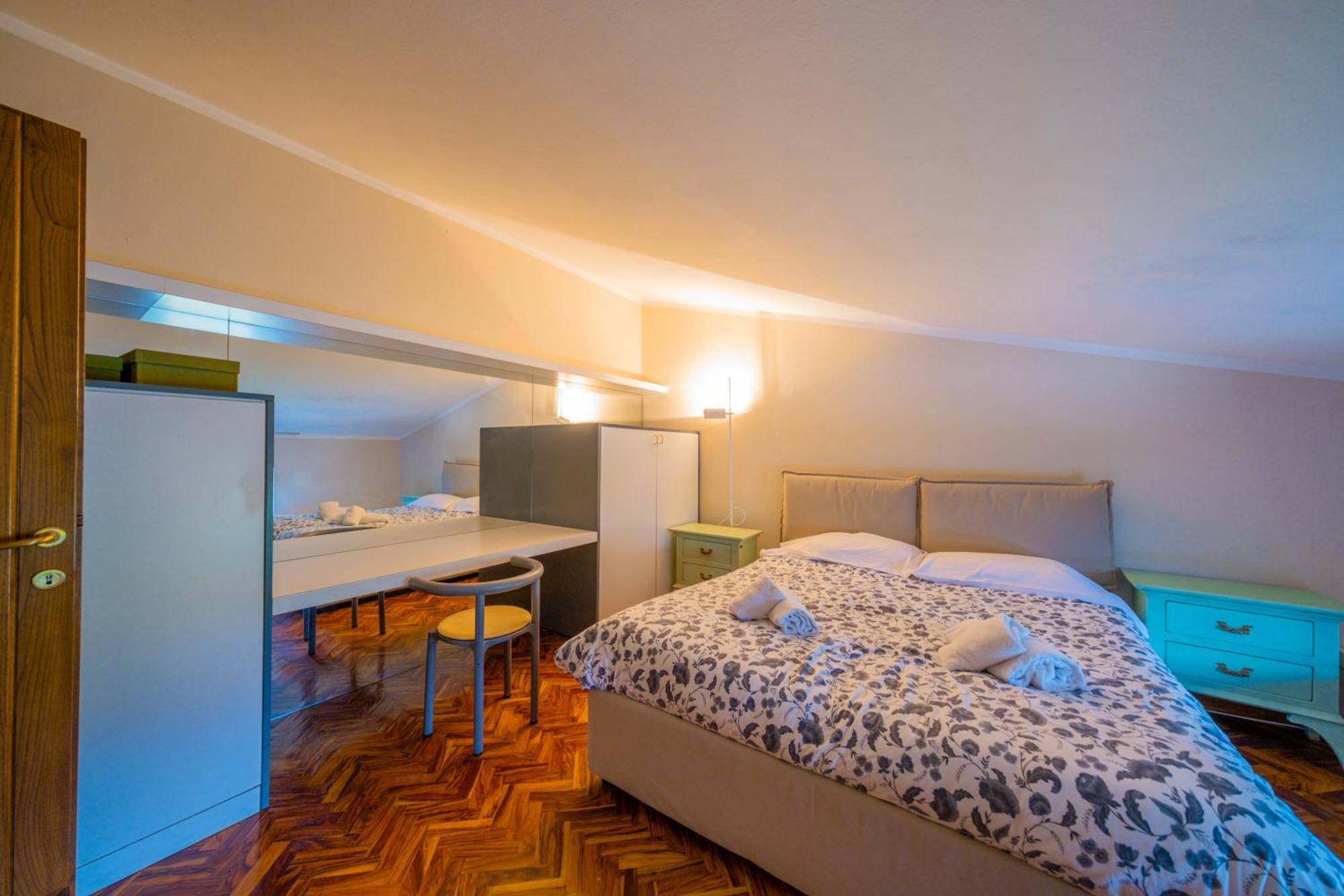 Agriturismo Borgo Biaia Camporgiano ภายนอก รูปภาพ